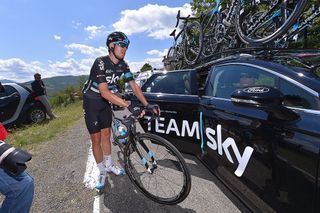 Mikel Landa climbs off on stage 10 of the Giro d'Italia