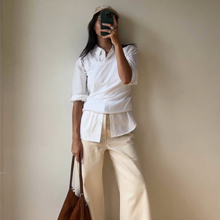 woman wearing early spring outfit idea 2026