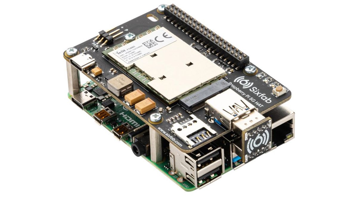 Six Fab's Raspberry Pi 5G kit