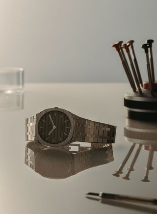 Still life image of the new Gucci 25H watch