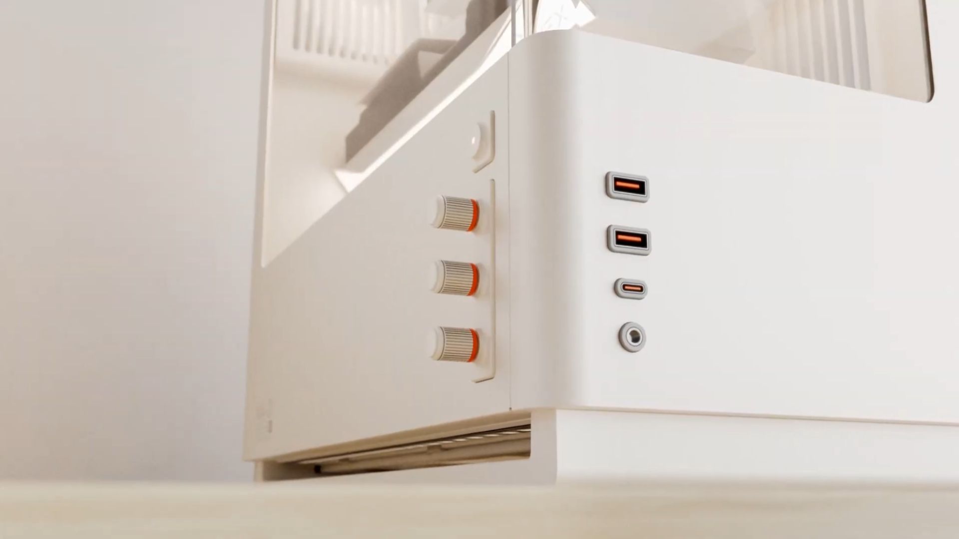 CyberPowerPC MA-01 pc case in a beige clean room