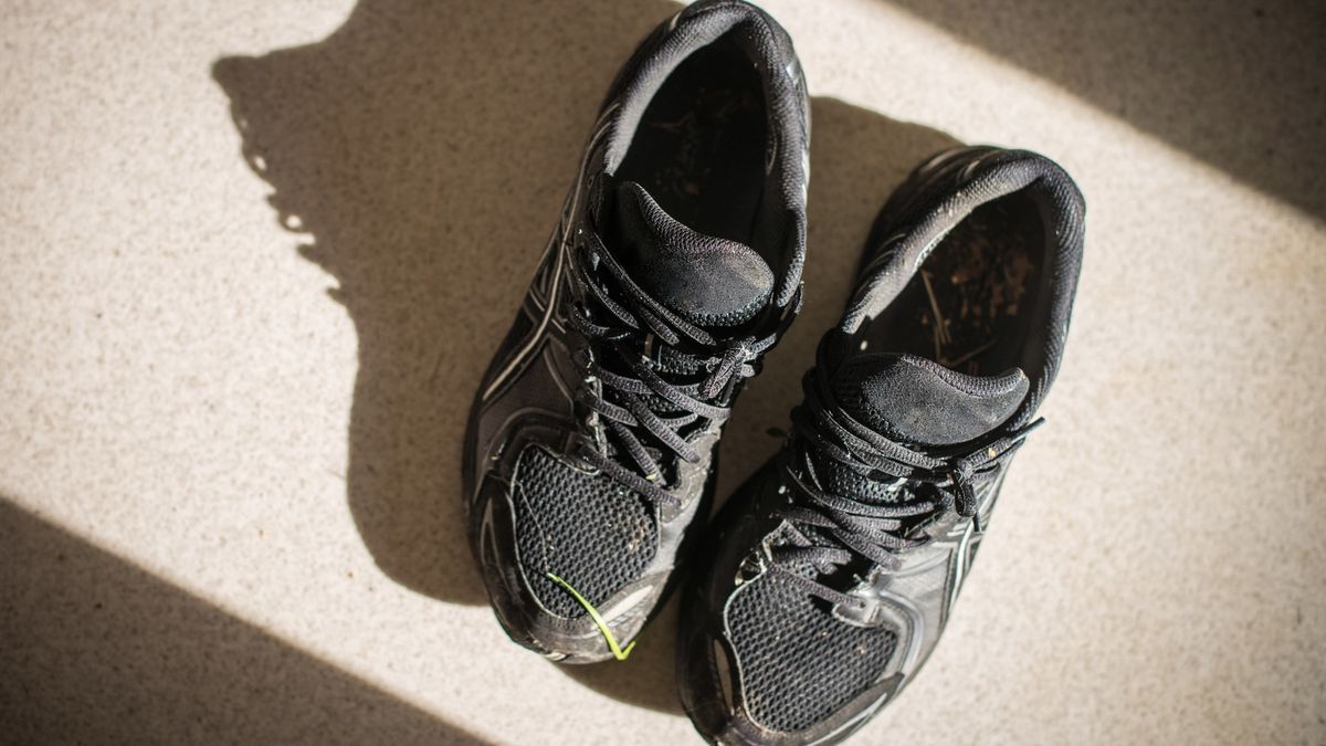 How to tell when your running shoes are worn out Advnture