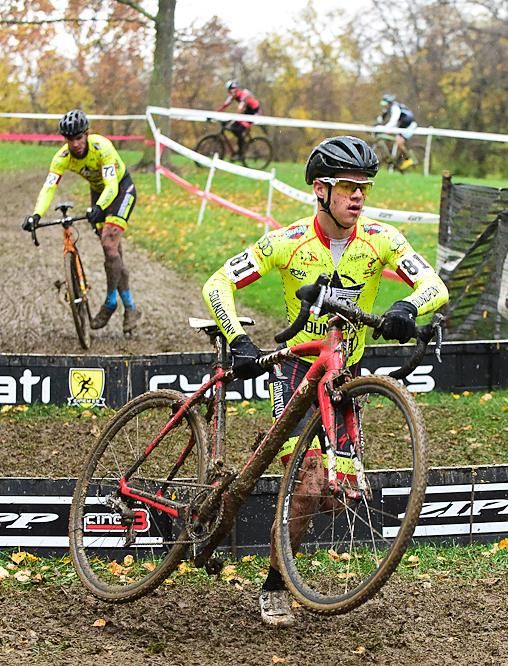 Skyler Mackey (Soundpony) and a teammate running the barriers on lap one