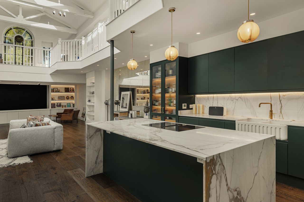 Photographs of the interior of the house from Notting Hill in Notting Hill, London