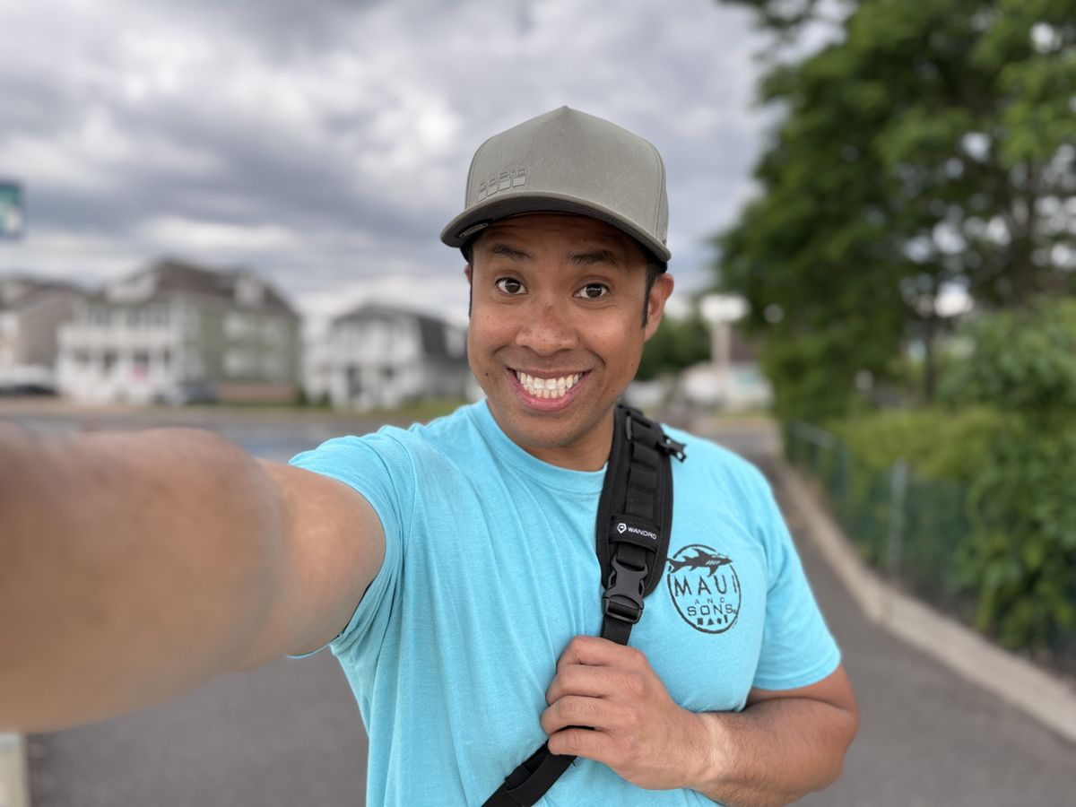 Apple iPhone 15 Pro portrait sample.