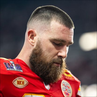 ight end Travis Kelce #87 of the Kansas City Chiefs walks off the field after the first half during Super Bowl LVIII against the San Francisco 49ers at Allegiant Stadium on February 11, 2024 in Las Vegas, Nevada. 