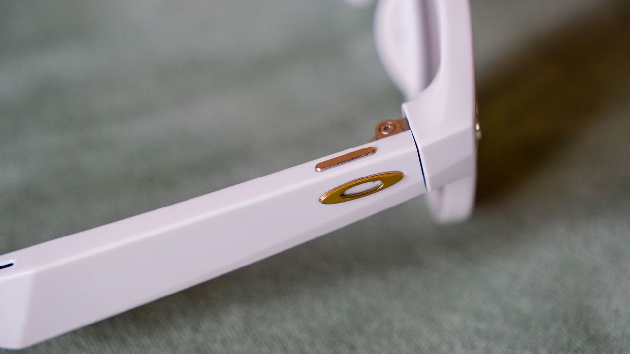 Oakley&rsquo;s Meta HSTN in use