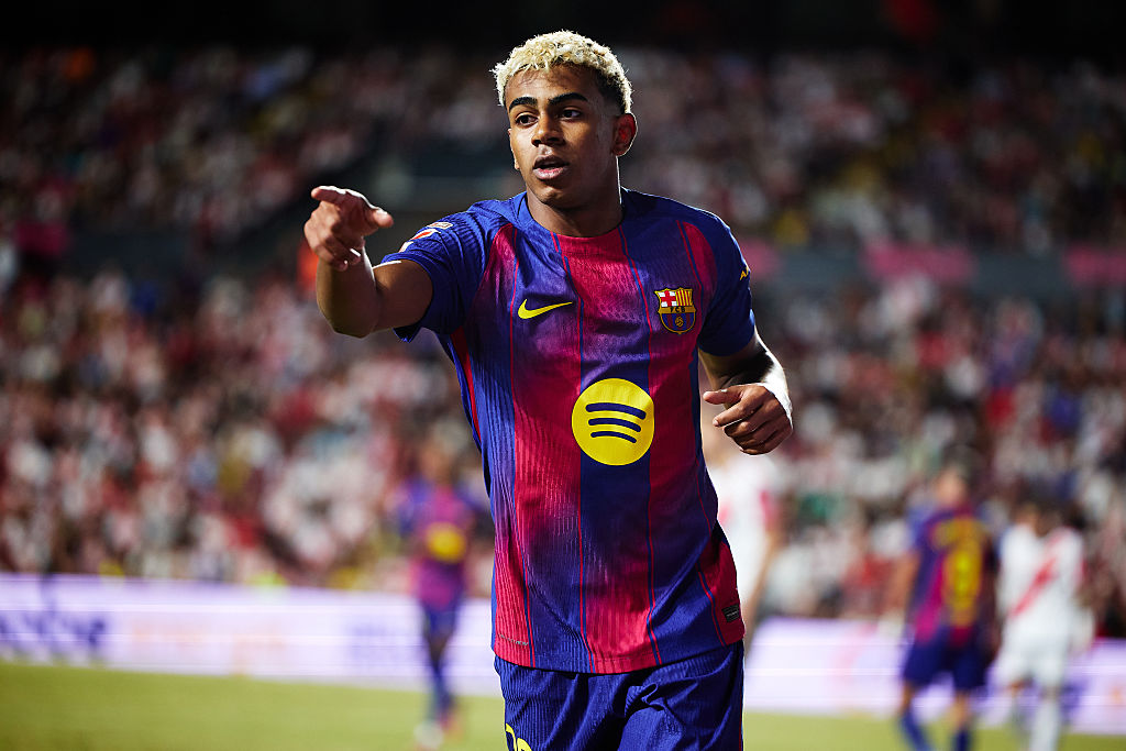 Lamine Yamal of FC Barcelona reacts during the LaLiga EA Sports match between Rayo Vallecano de Madrid and FC Barcelona at Estadio de Vallecas on August 31, 2025 in Madrid, Spain.
