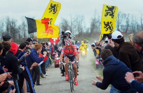 Cancellara solo once again at Paris-Roubaix