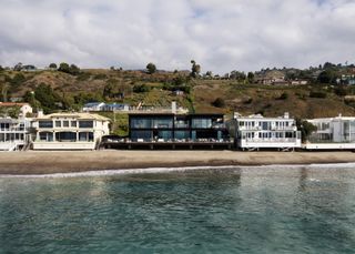 long views of Malibu House by Olson Kundig from the ocean