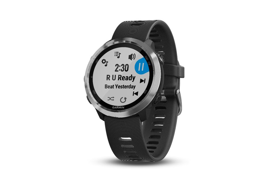 garmin forerunner 235 vs fitbit ionic