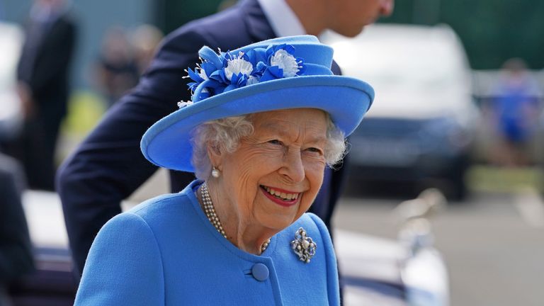 The Queen's 'sensitive' gesture to 'trembling' guest revealed in Joanna Lumley's new book