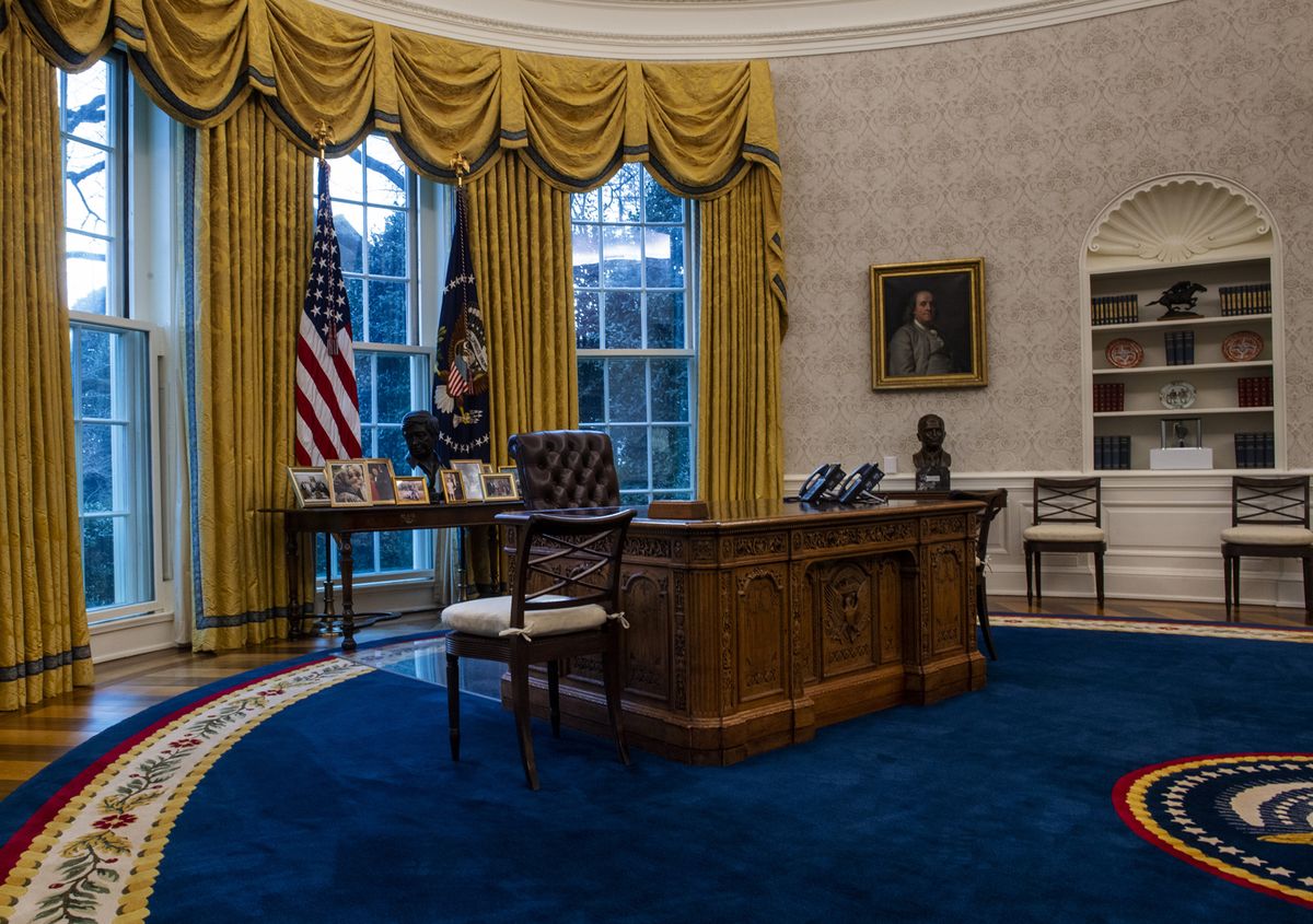 A moon rock in the Oval Office: President Joe Biden's lunar display | Space