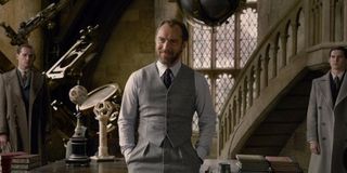 Jude law as Dumbledore in Fantastic Beasts: The Crimes of Grindelwald