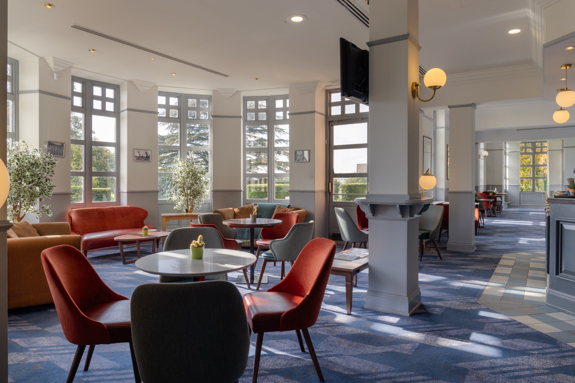 The bar at Hilton Puckrup Hall