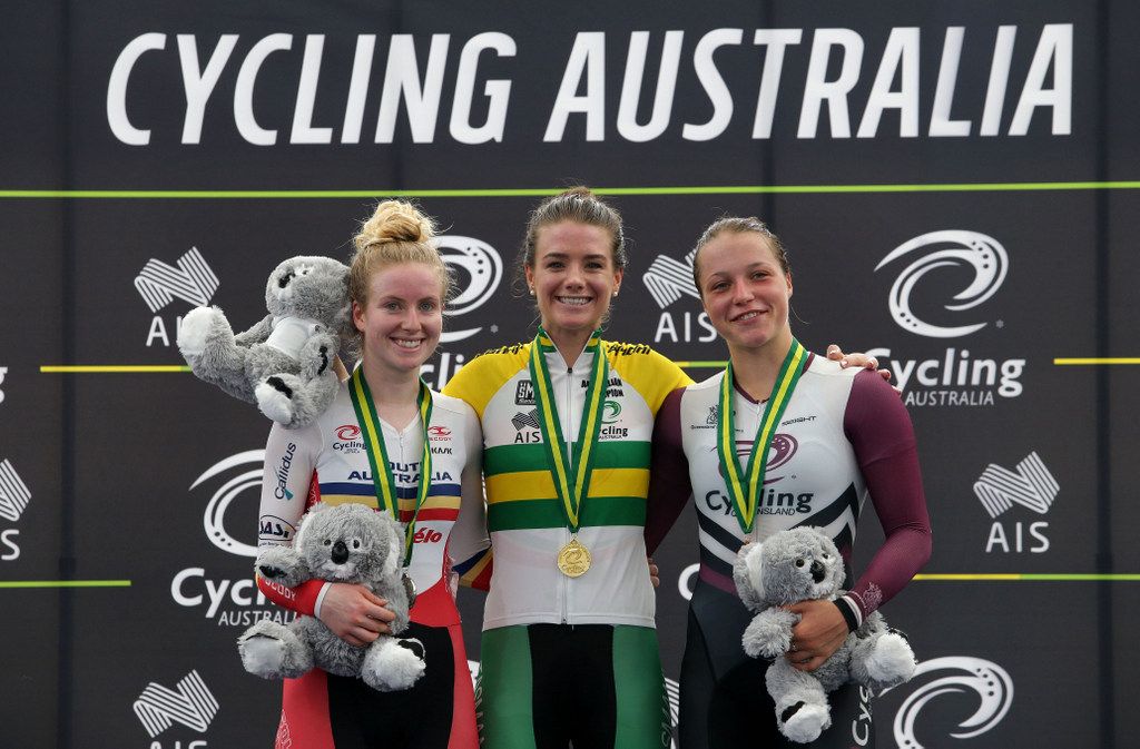 Amy Cure (Tasmania) won gold in the points race