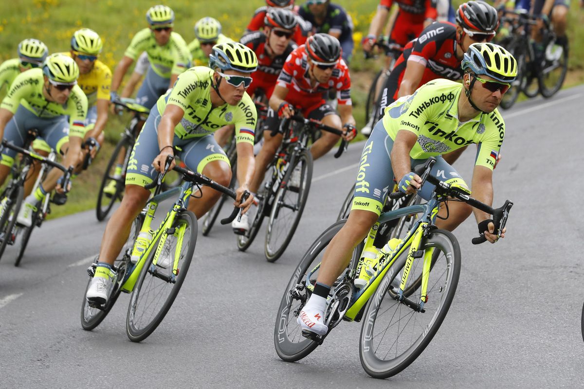 Tinkoff controls the pace