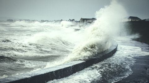 What is the Beaufort scale? Understanding wind speed on your adventures ...