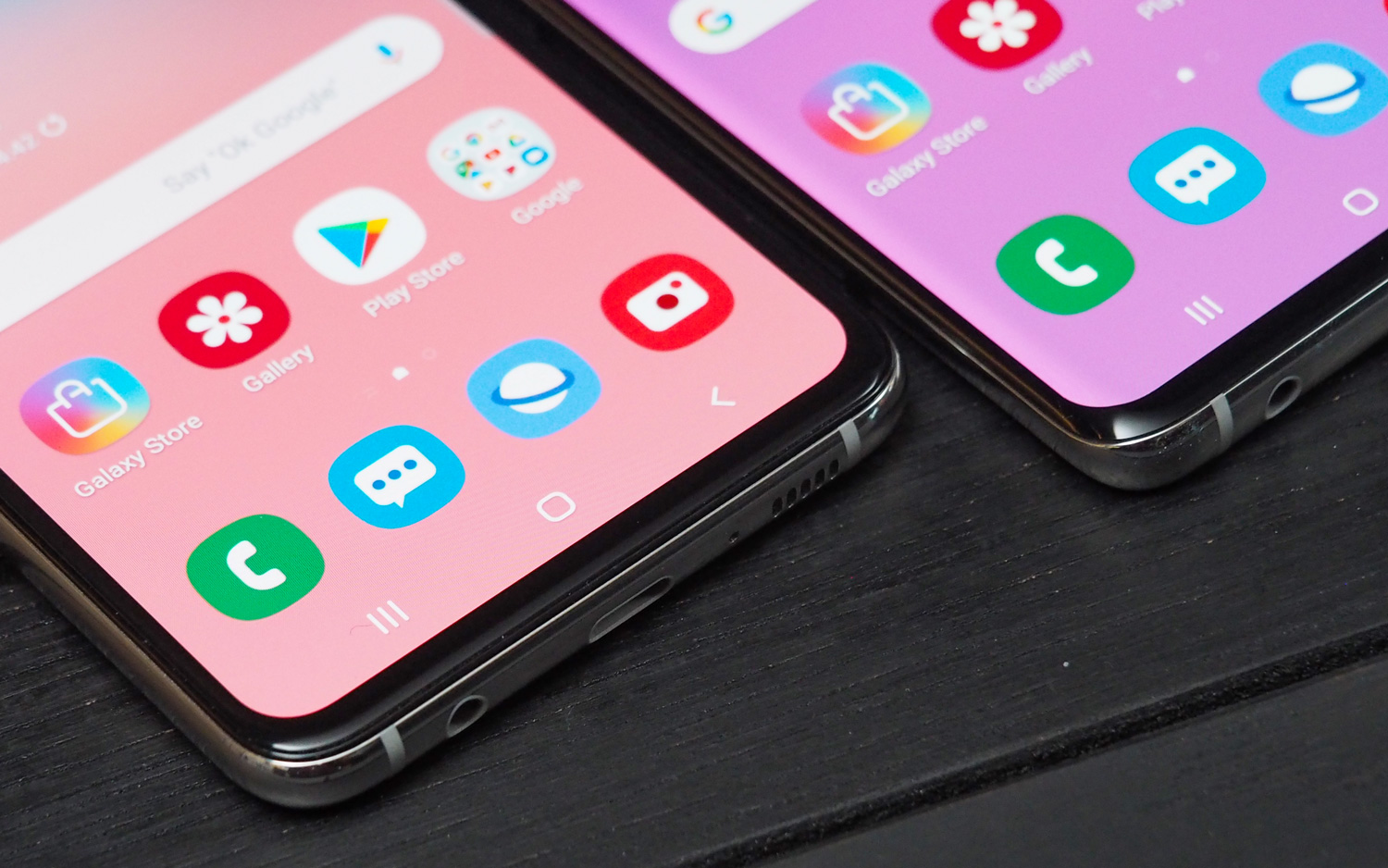 The Galaxy S10e features a headphone jack and can wirelessly charge other devices.