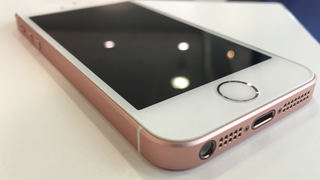 iPhone SE Rose Gold