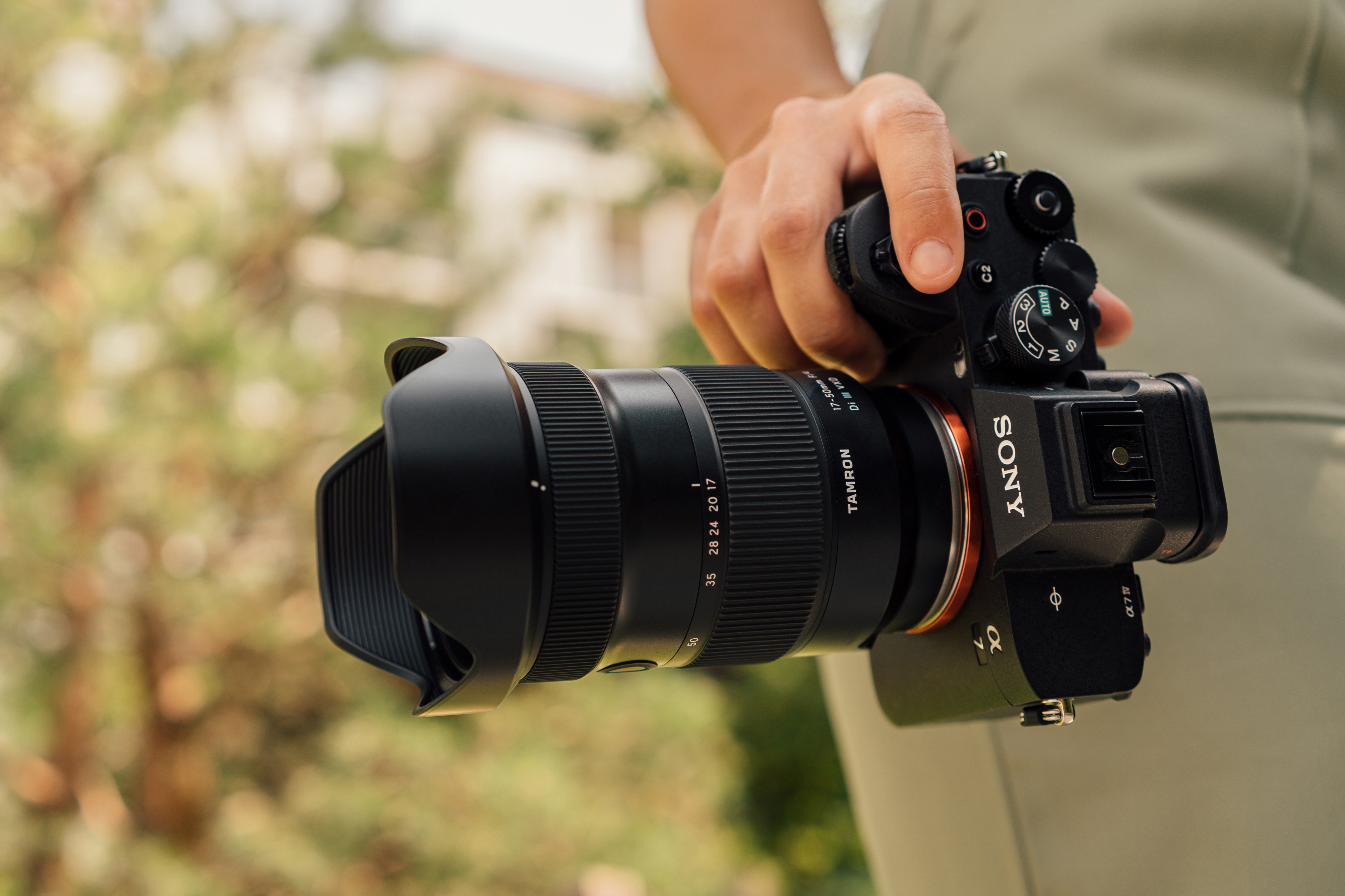 Tamron 17-50mm F/4 Di III VXD