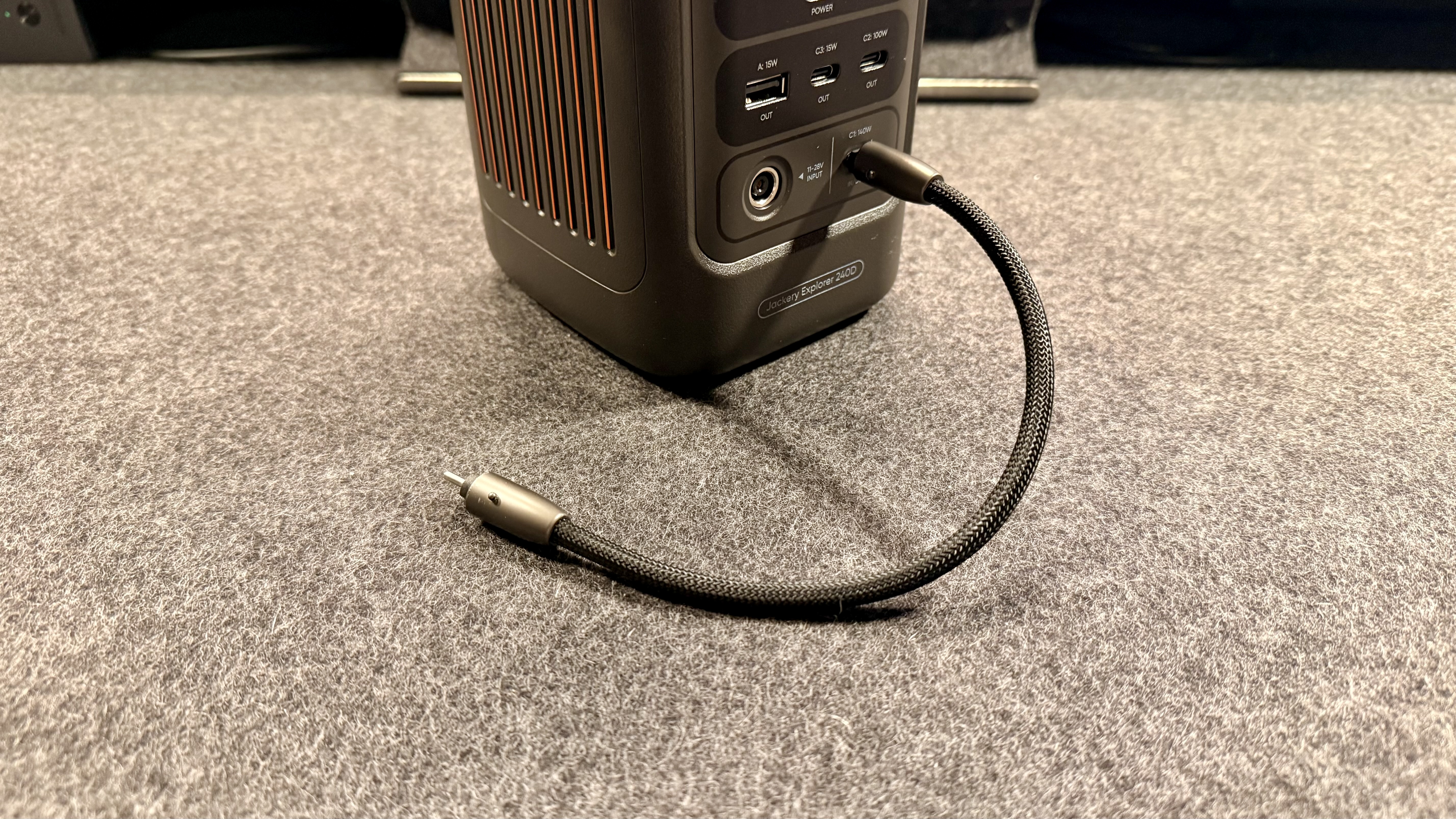 Jackery | Explorer 240D