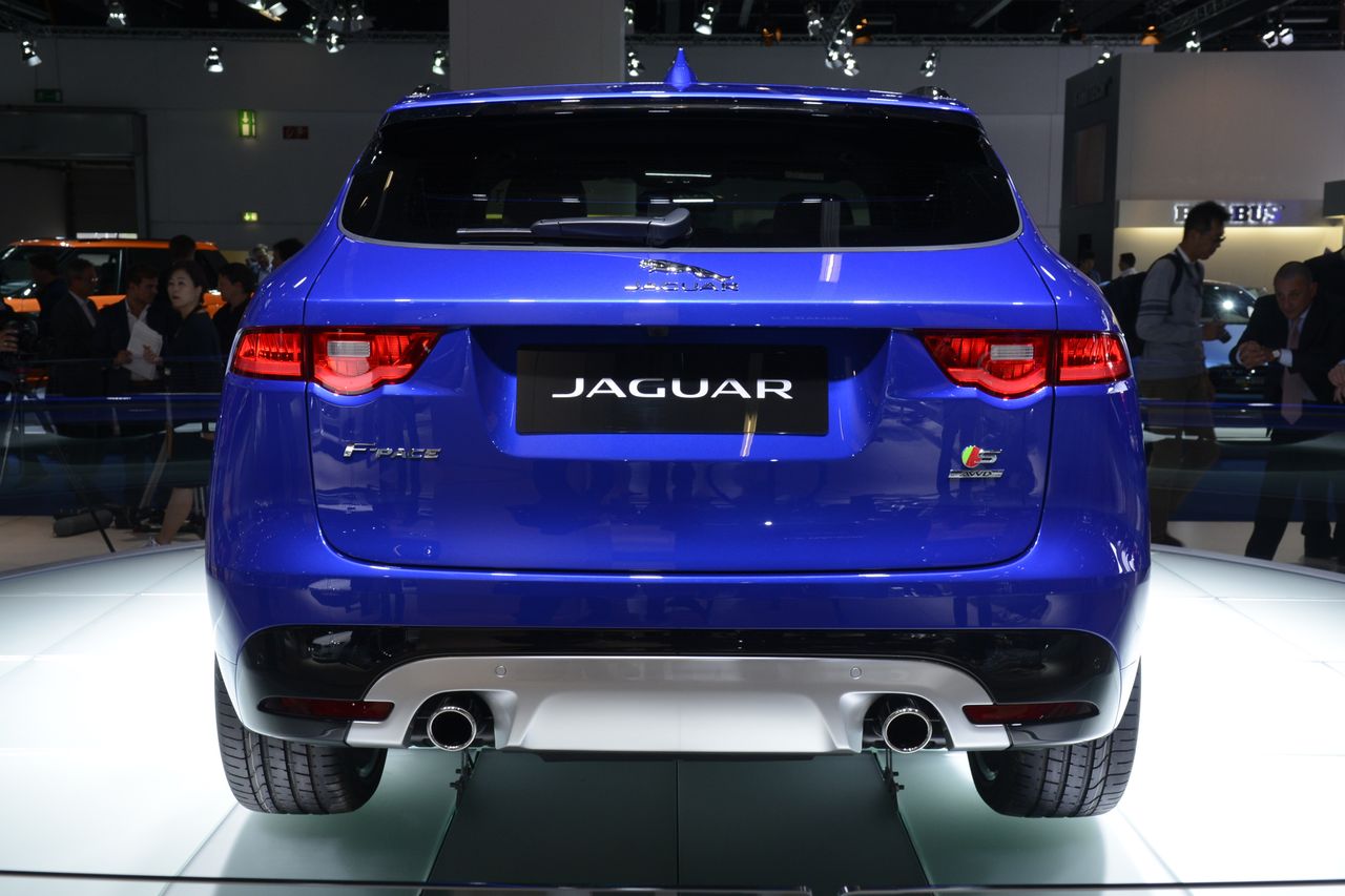 jaguar_f-pace_2_2.jpg