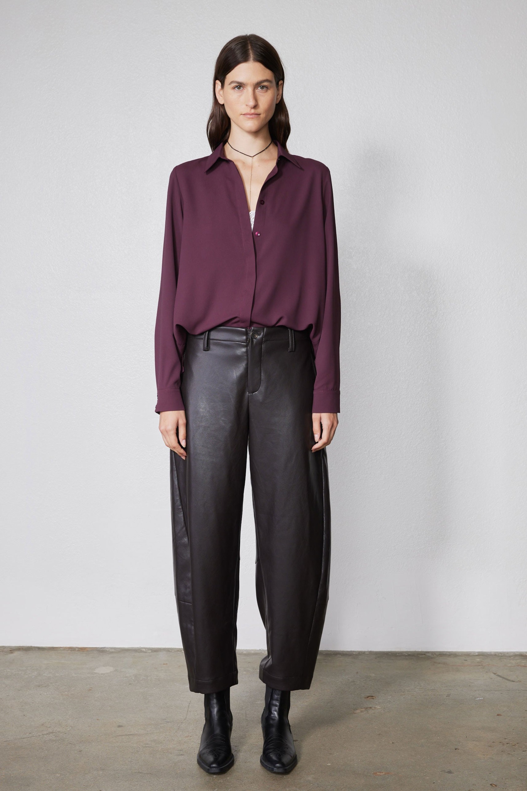 The Uptown Loose Barrel Vegan Leather Pants | Dark Chocolate - Dark Chocolate / 4