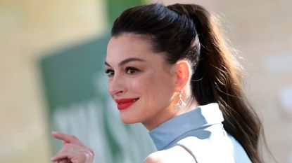 Anna Hathaway