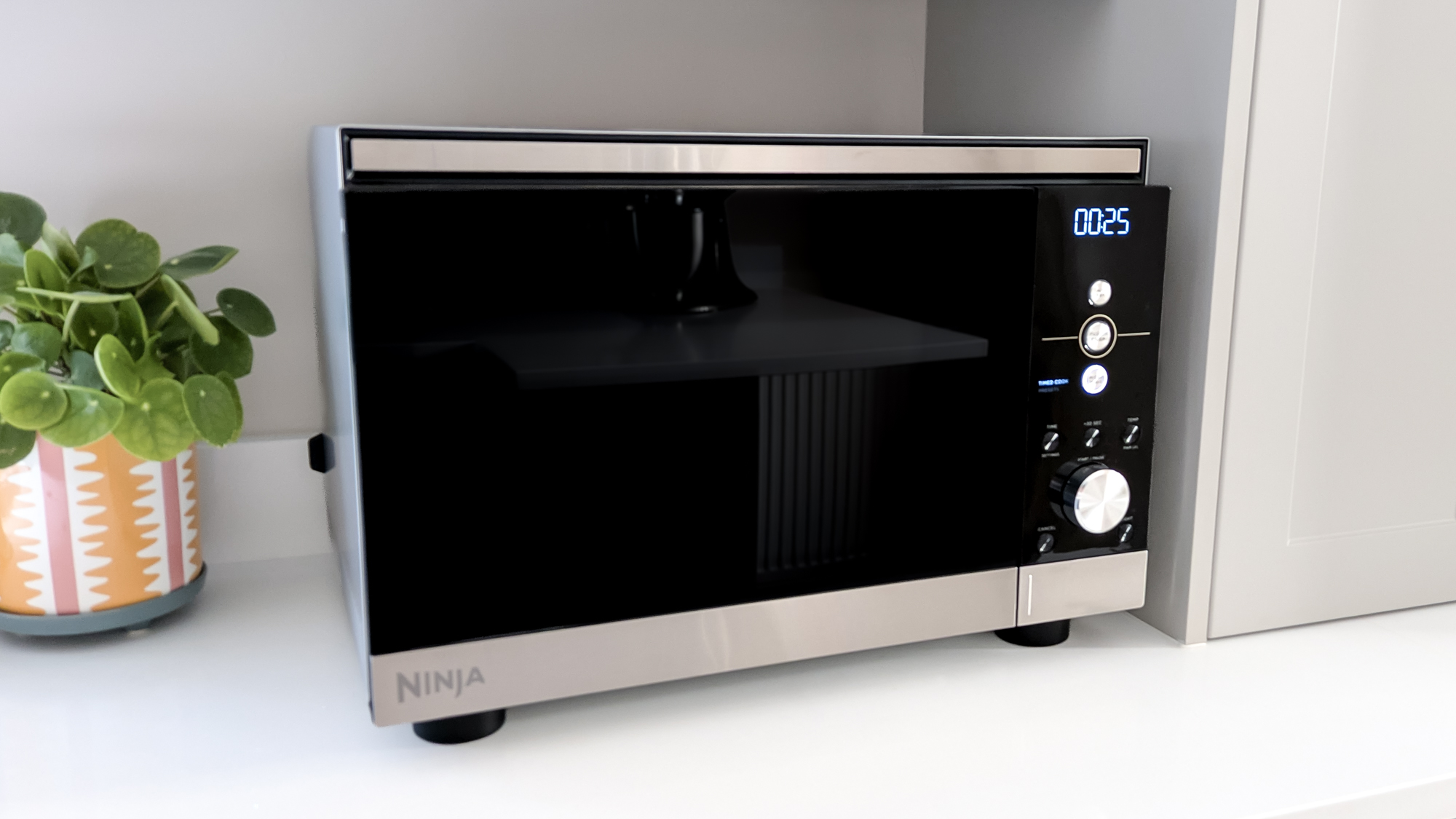 Ninja Crispi Microwave