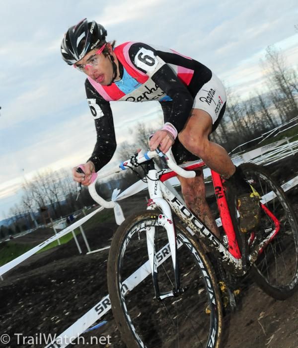 Chris Jones (Rapha Focus) on a descent