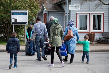 Syrian refugees arrive in Germany
