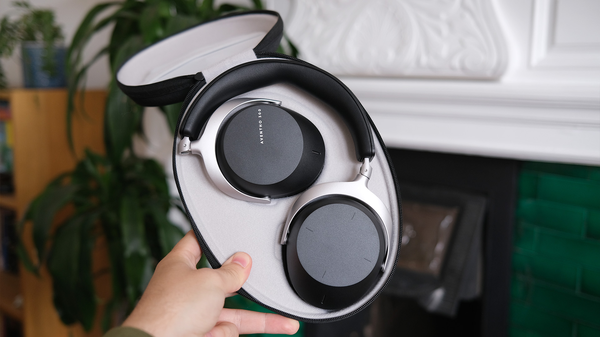 Beyerdynamic Aventho 300 review