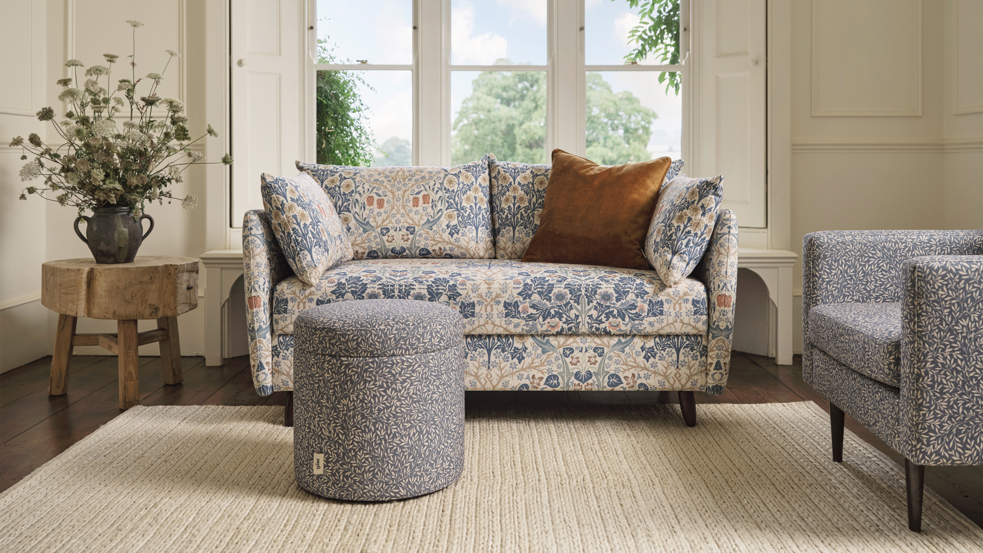 Swyft Model 08 Morris & Co sofa bed