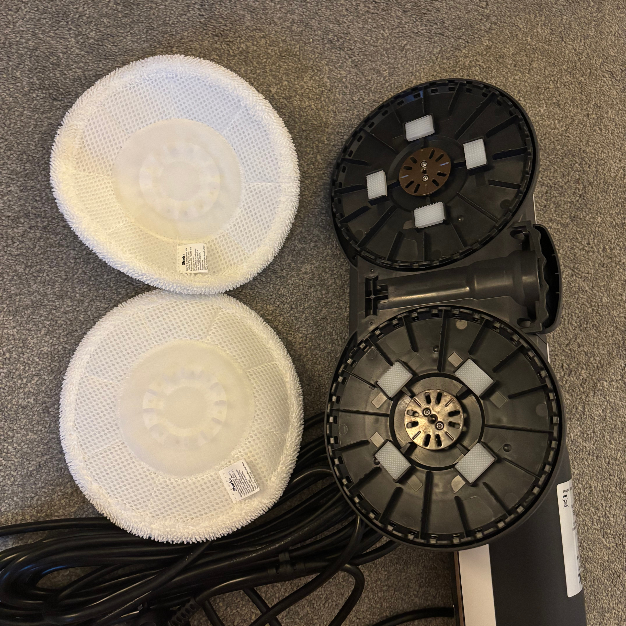 2 x white Shark Steam & Scrub mop pads and 2 x black plastic rings