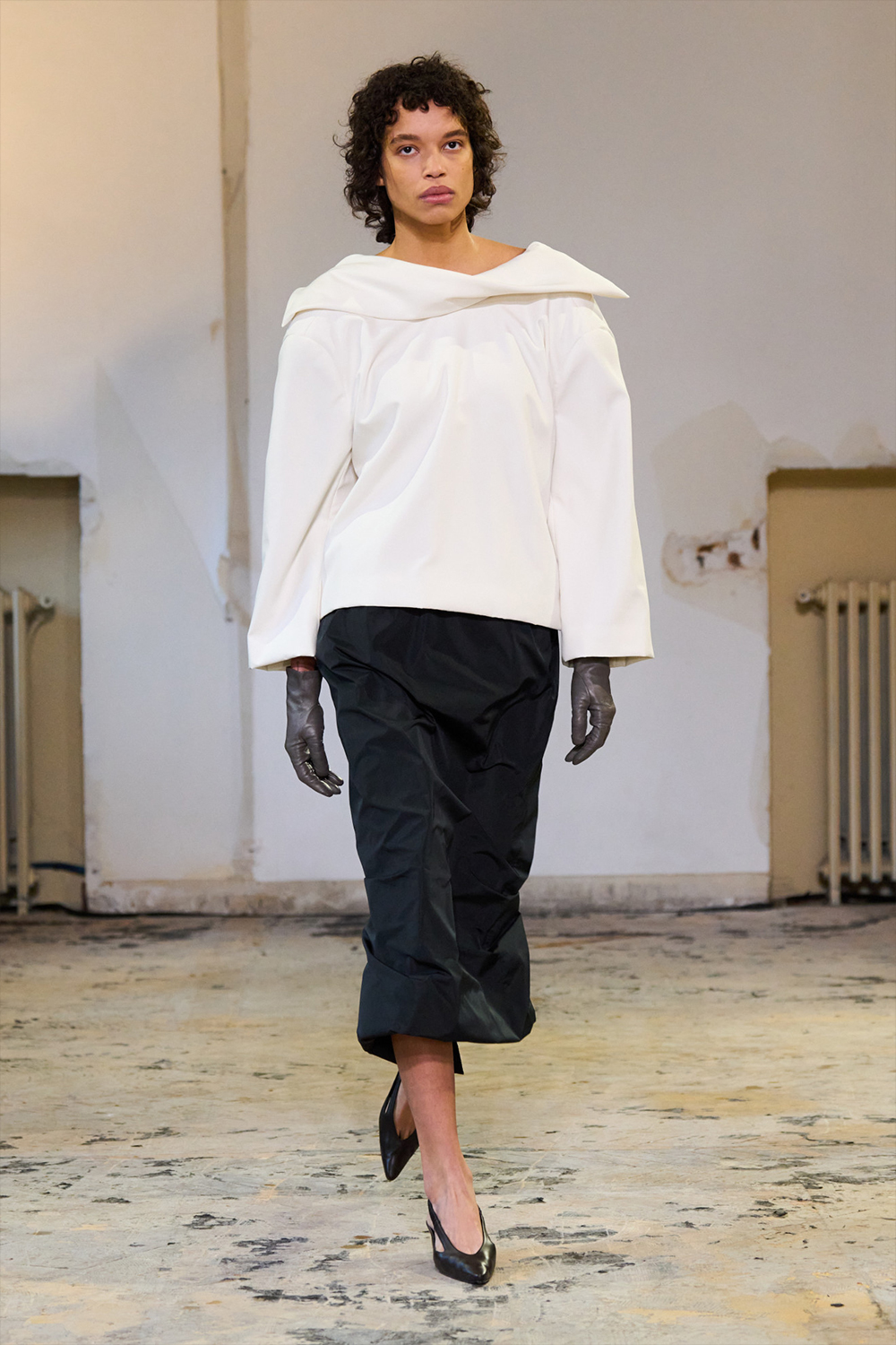 Swan fashion trends on the fall/winter 2024 runways