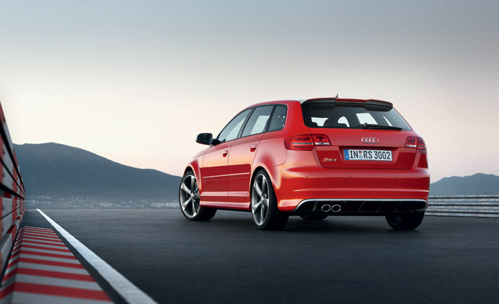 Fuel consumption has been kept relatively low - it returns 31mpg on a combined cycle and emits 212g/km of CO2