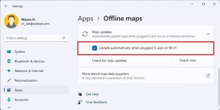 Offline maps automatic updates