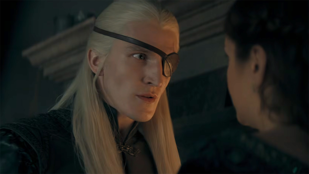 Aemond looking at Alicent in House of the Dragon season 3