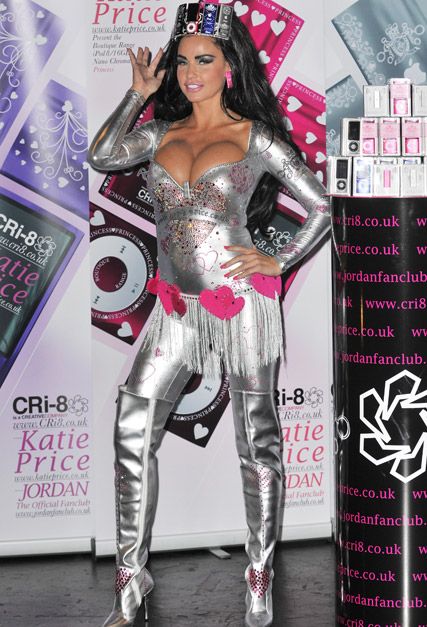 Katie Price - Love or hate? Katie Price?s iPod headpiece - iPod - Celebrity News - Marie Claire