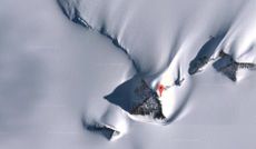 Pyramid-mountain-Antarctica