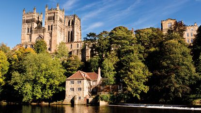 Durham Cathedral with the River Wear © Getty Images/iStockphoto