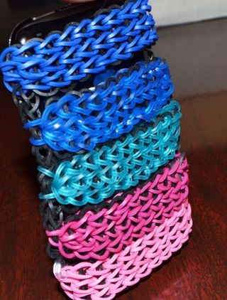 Happy Crafty Kids: Fancy Rubber Band Bracelets with a DIY Loom