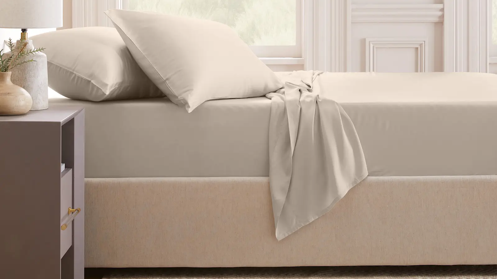 A bed with Quince sheets