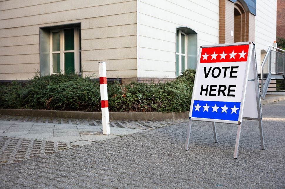 How To Find Your Polling Place Online (And Check Your Voter ...