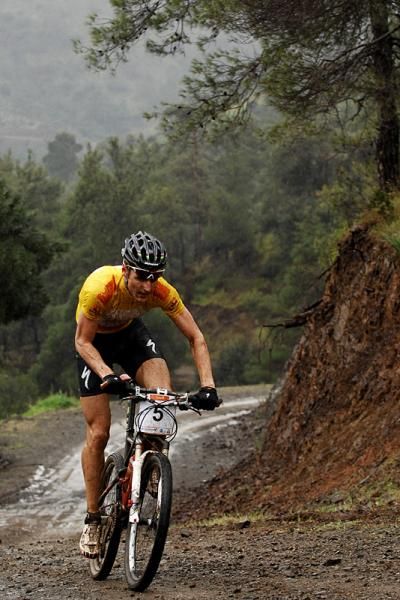 Jaroslav Kulhavy (Rubena Birell Specialized) races to a win.