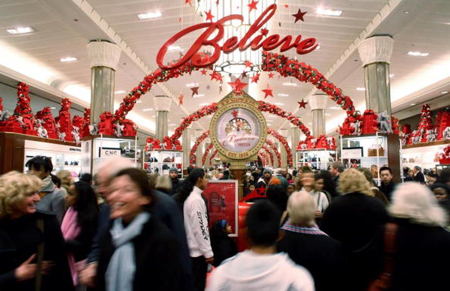 Macy&amp;#039;s will open stores at 6 p.m. on Thanksgiving