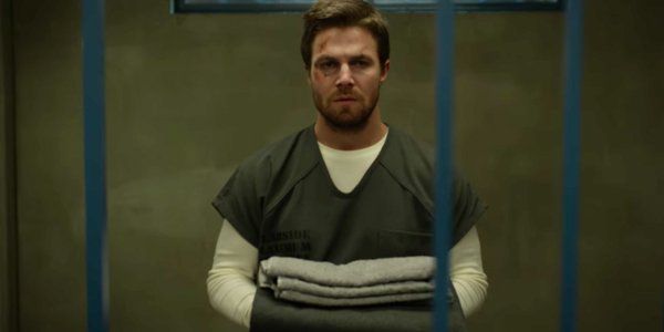 How Arrow Should Change Oliver After Prison, According To Stephen Amell ...