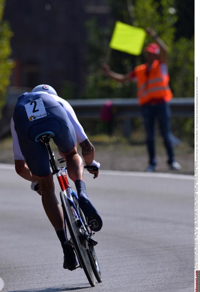 Bradley Wiggins (Great Britain) descending