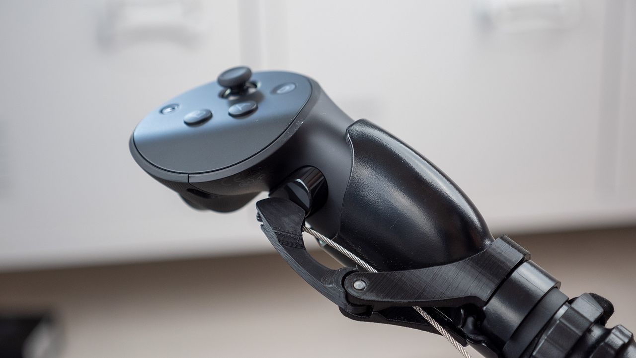 HelloReal putter accessory for Meta Quest controllers